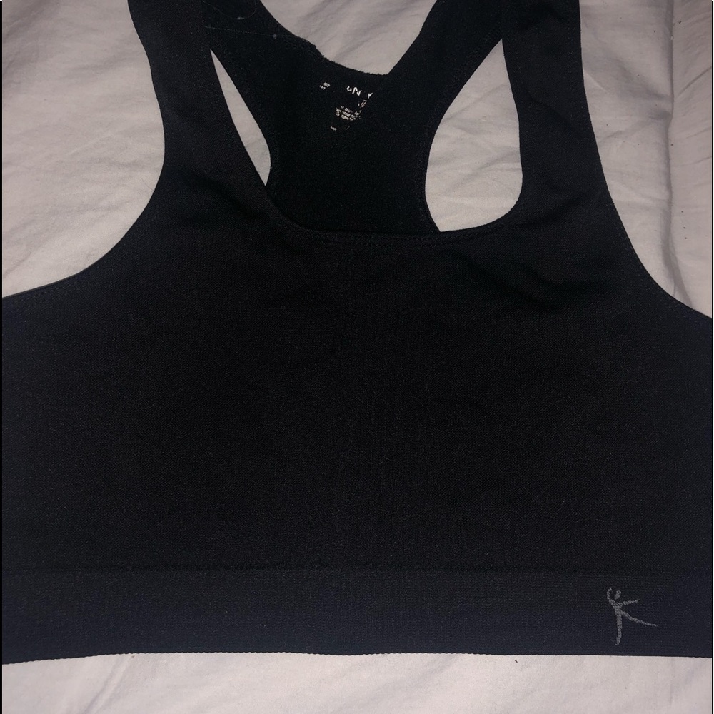 BLACK DANSKIN SOORTS BRA SIZE M🖤🖤